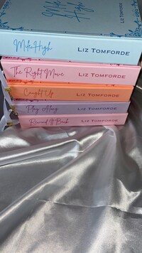 Windy City Series Liz Tomforde Handrebound Special Edition Set Painted Edges with Bookmark Charm