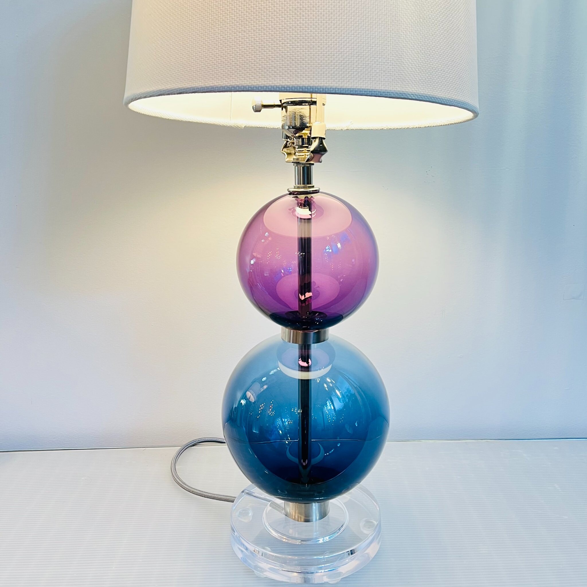 LED Modern/Contemporary Decorative Metal Ball Floor Lamp at Rs