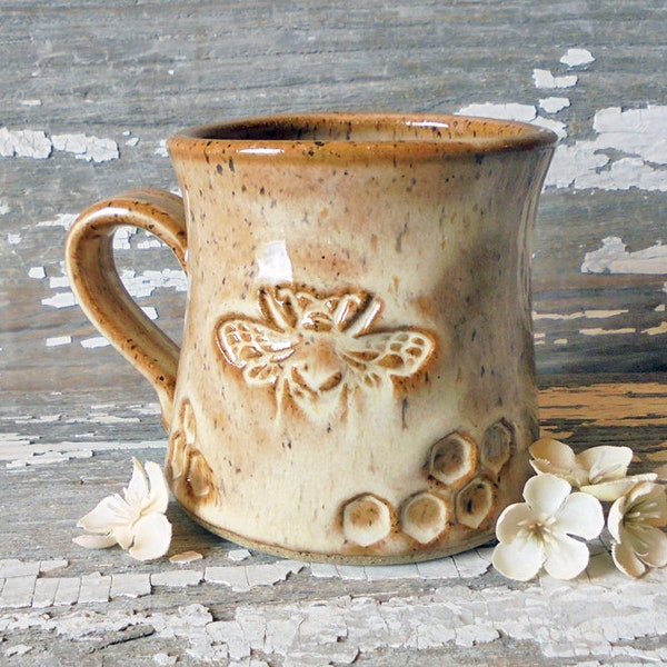 Bee & Honeycomb Mug - Handmade Pottery Bee Mug - Caramel Bee Mug - Honeycomb - Tea - honeybee - honey - Coffee Cup - IN STOCK