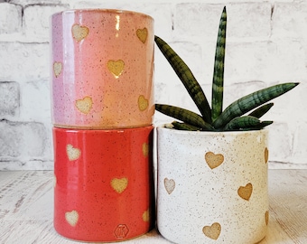 Cute Hearts Planter - Indoor Planter - Houseplants - flower pot - Succulent planter - Handmade Pottery Planter