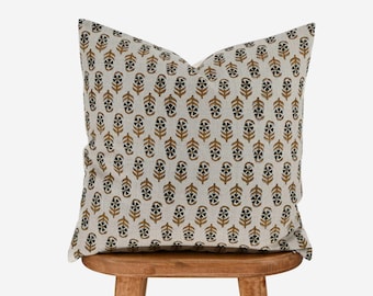 Funda de almohada de lino estampada a mano / Cojín decorativo floral / Decoración de primavera estilo granja bohemio / Regalo de inauguración de la casa