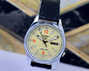 Vintage Seiko 5 Sports 6119-8130 Automatic 21 Jewels Gray Dial