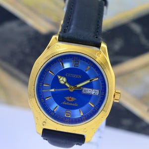 Reloj de pulsera Citizen 8200A automático vintage con esfera azul, fecha y día, 21 joyas, para hombre, fabricado en Japón, coleccionable.
