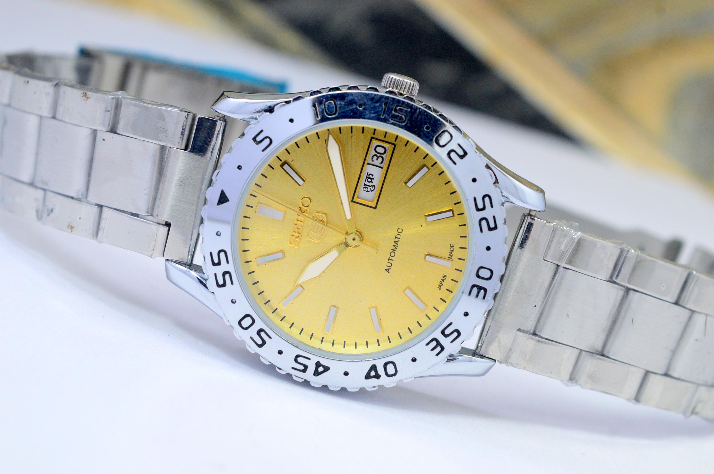 ヴィンテージ セイコー5 自動巻き腕時計 ゴールド文字盤 デイデイト 17