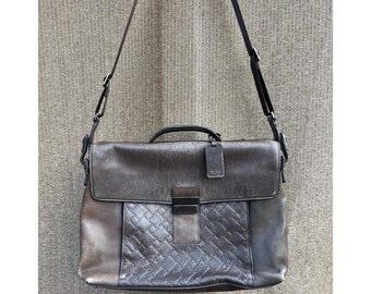 TUMI x Ducati バックパック パッチ付き 本革 ブラウンカラー 男女兼用