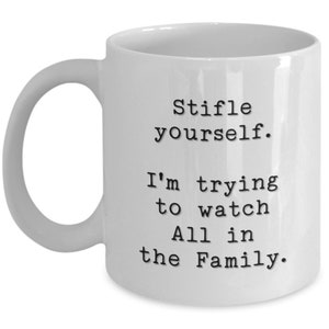 Sufocar-se Caneca de café inspirada em All in the Family / Estou tentando assistir All / Archie Bunker Edith Meatball Gloria Stivich Programa de TV dos anos 70