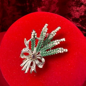 Exquisite Brooch - Etsy