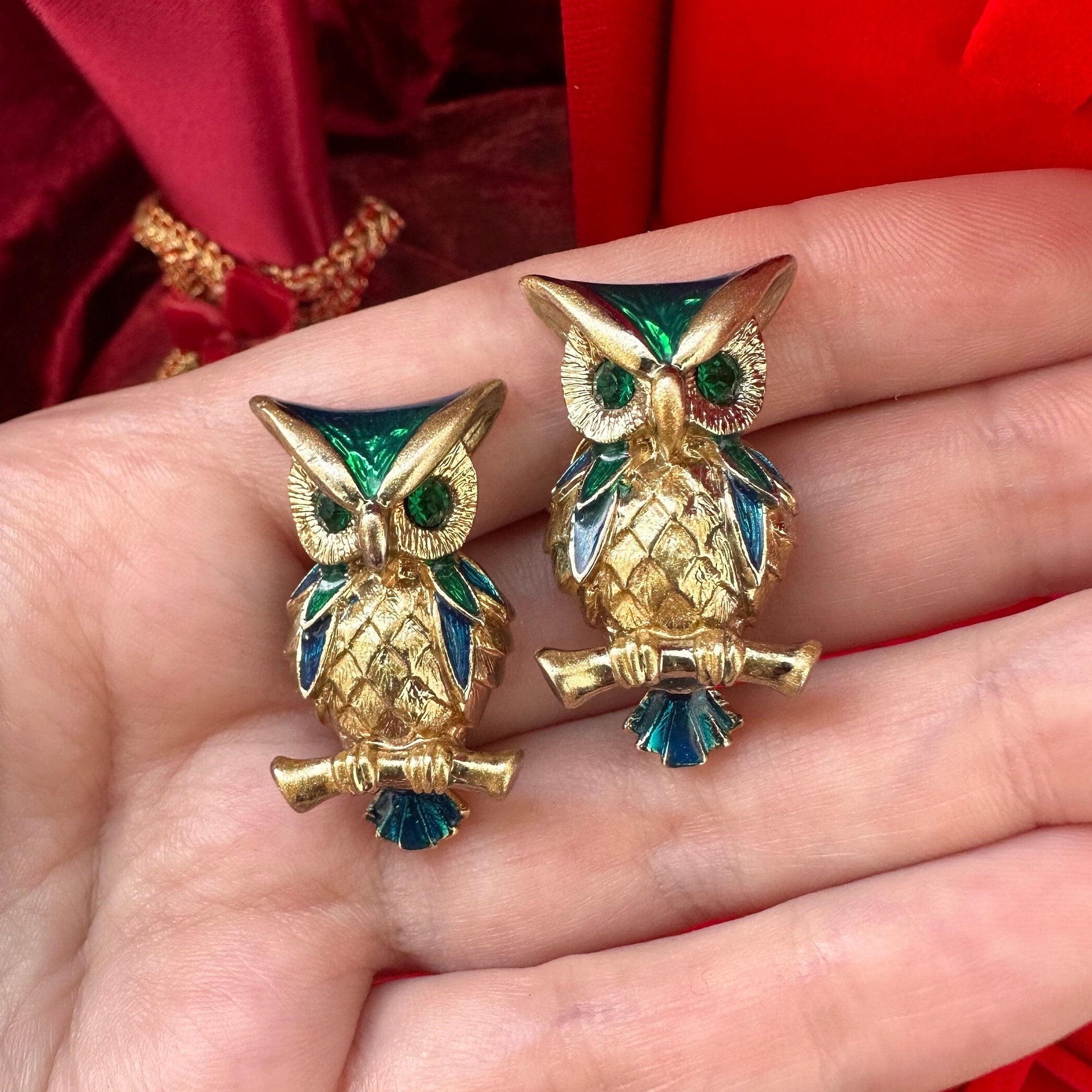 Vintage Gold Tone Cloisonne Enamel Owl Clip On Earrings