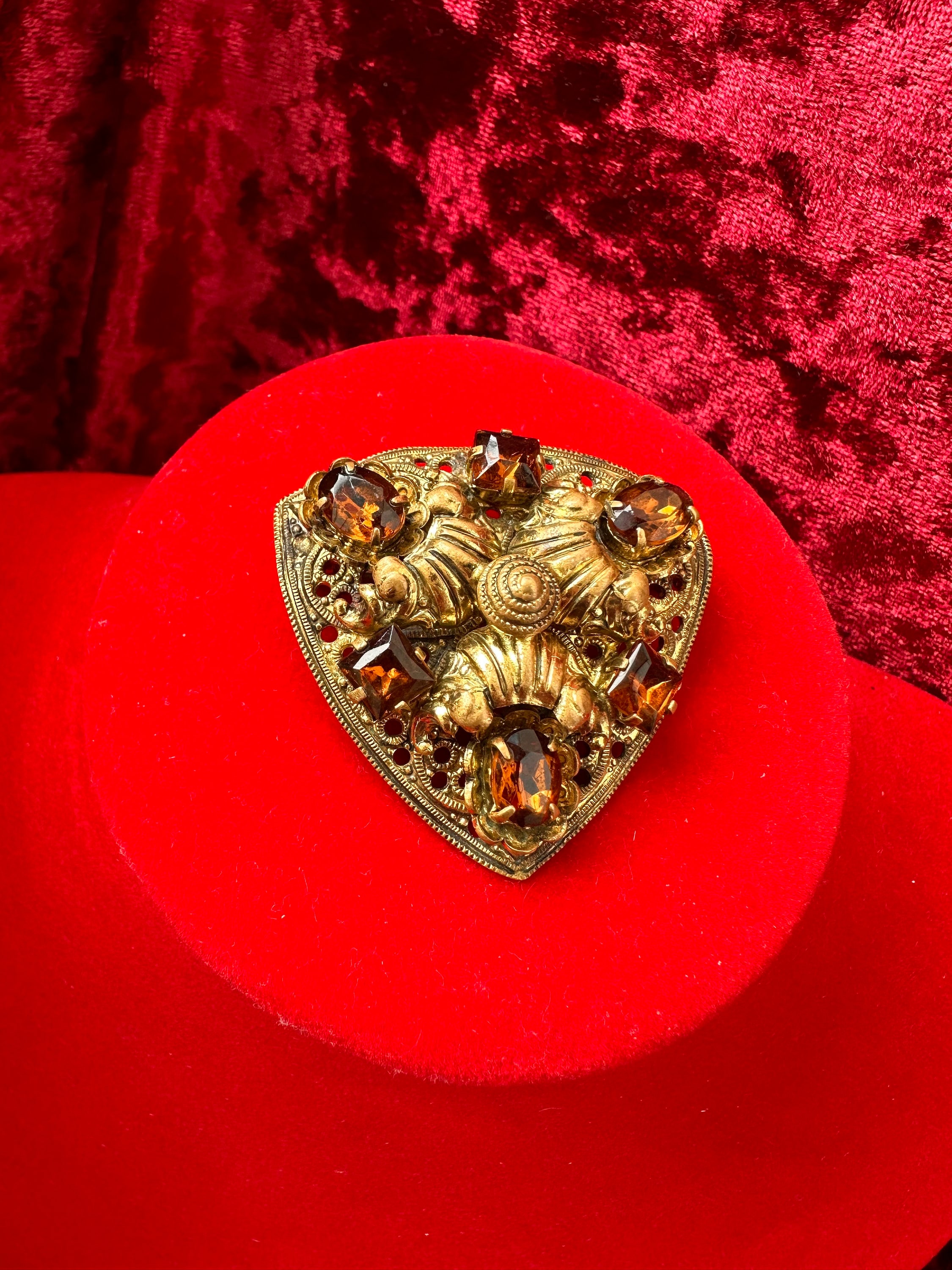 ゲンママ様 Czechoslovakiaヴィンテージ ブローチ9995 Czech Vintage Brooch - Etsy