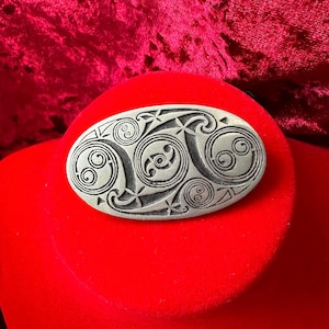 vintage st Justin pewter Celtic brooch silver back tone