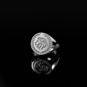Courage - Lion Signet Ring