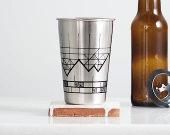 Vaso de pinta de acero inoxidable con diseño geométrico de montaña, juego de 2