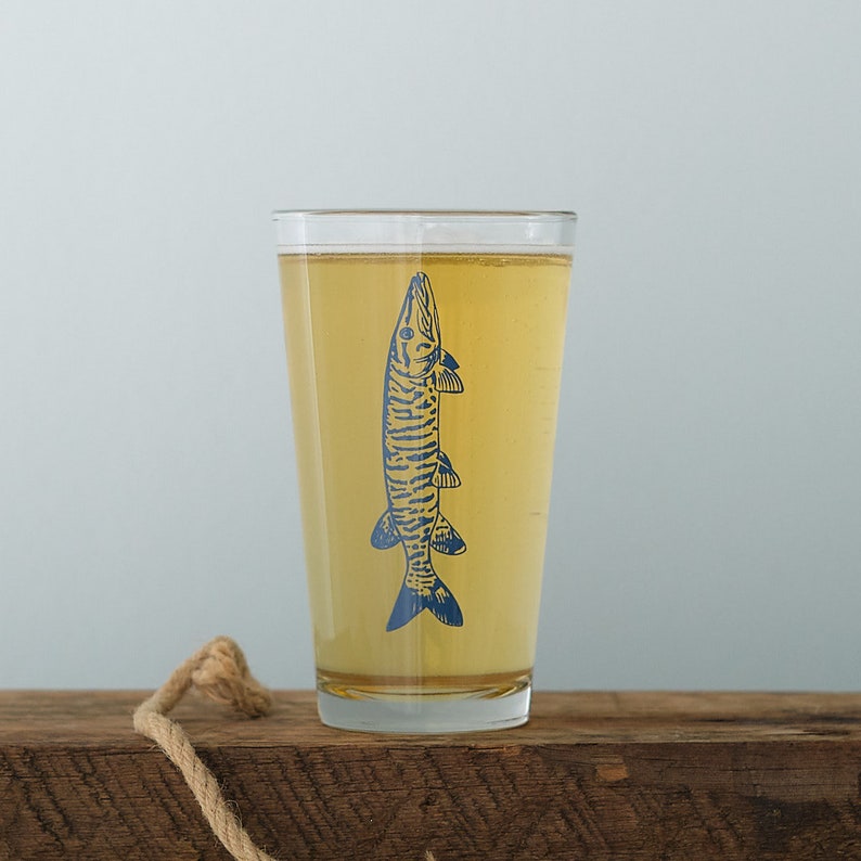 Gone Fishin' Pint Glassware gift SET of 2, fishing gift for him Muskie