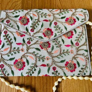 Handcrafted Women&#39;s Wallet Embroidered | Traditional Clutch  | Boho  Wallet | Indian Print