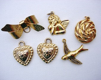 Lot of Various Vintage Gold Tone Metal Brooch-Pendants-Charms Jewelry Components