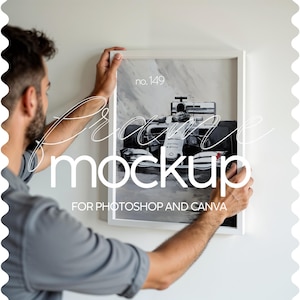 Persoon met lijstmodel 4:5-verhouding, PSD-lijstmodel met persoon met poster, man met lijstmodel, persoon met lijstmodel PSD