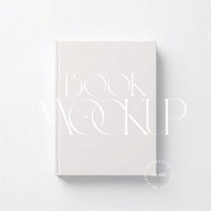 以下が含まれることがあります： 白い本のモックアップ。表紙には「BOOK MOCKUP」の文字が繊細で明るいフォントで書かれています。本は白い背景の中央に配置され、わずかな影があります。「FIRST IMPRESSION MOCKUPS no. 661」の文字も表示されています。