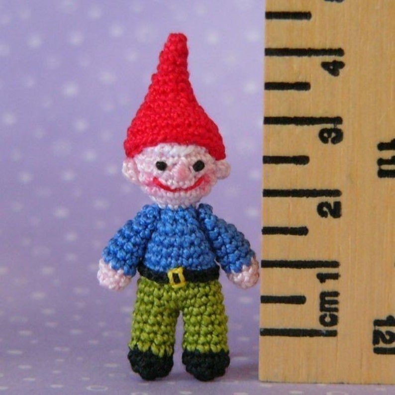 Miniature Garden Gnome AMIGURUMI Crochet PATTERN immagine 4