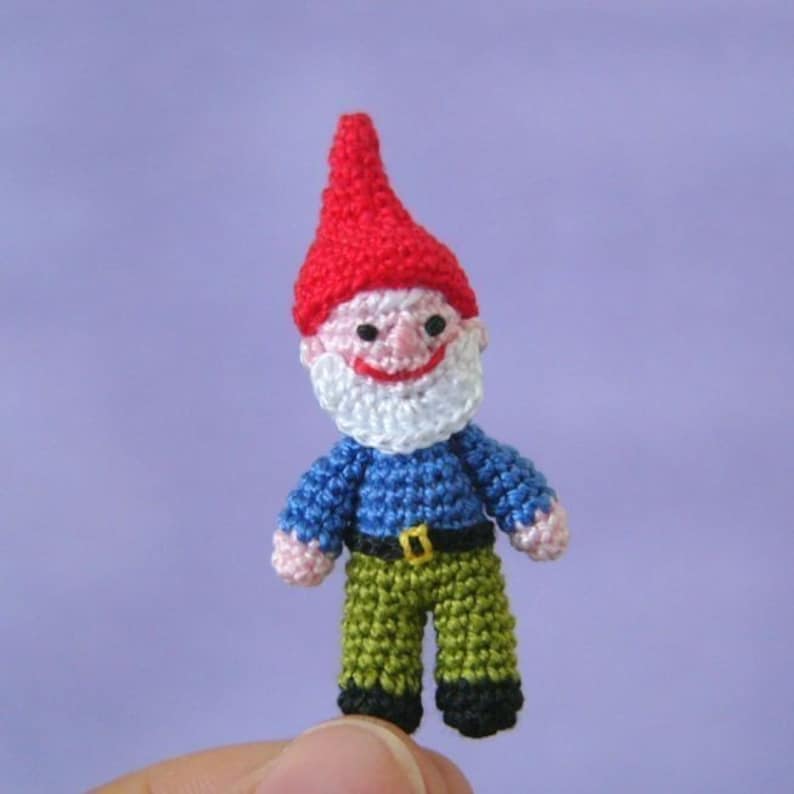 Miniature Garden Gnome AMIGURUMI Crochet PATTERN immagine 5