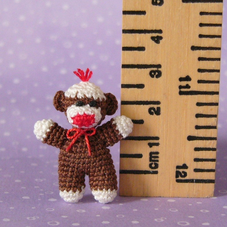 Miniature Baby Sockmonkey AMIGURUMI Crochet PATTERN Bild 4