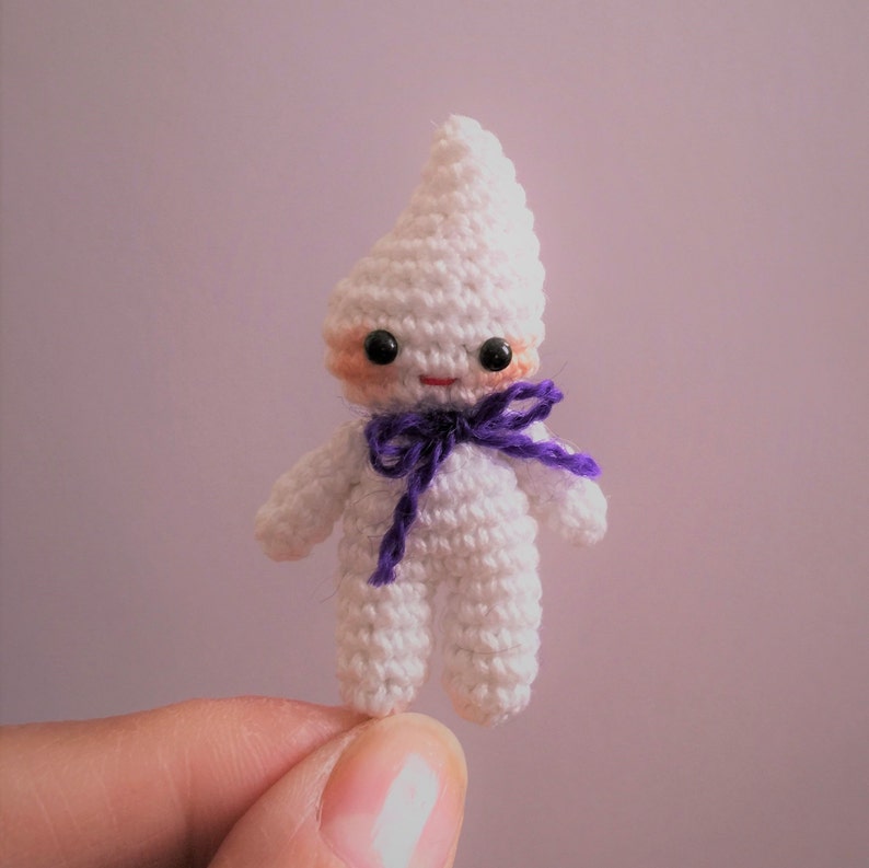 Miniature Chibi Ghost AMIGURUMI Crochet PATTERN image 5