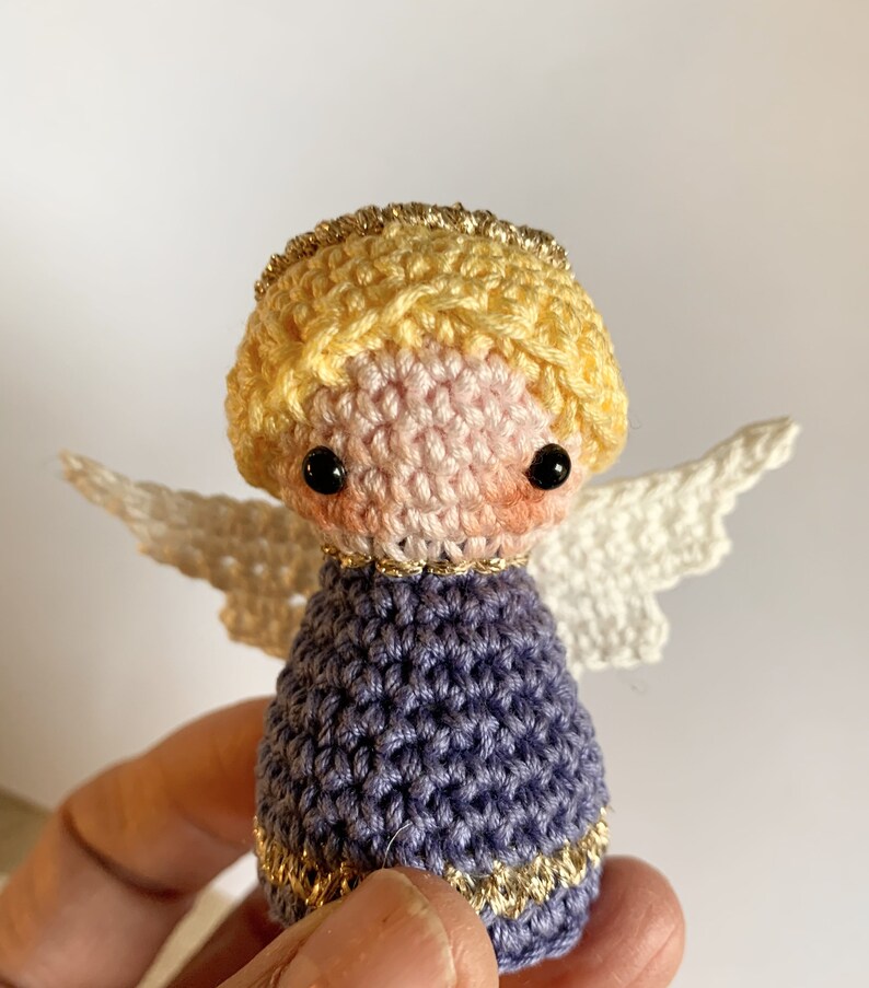 Miniature Tiny Christmas Angel AMIGURUMI Crochet PATTERN imagen 2