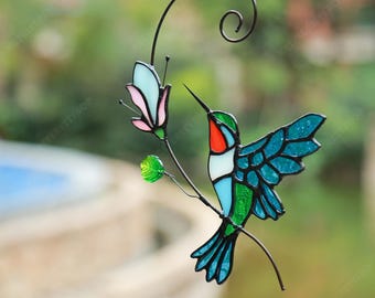 BOXCASA Decorazione floreale rosa da appendere alla finestra, acchiappasole in vetro colorato colibrì per finestra, acchiappasole per uccelli per gli amanti degli uccelli, regali di fiori artificiali
