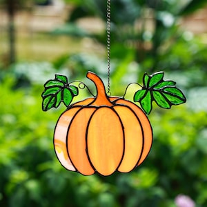 Stained Glass Pumpkin Suncatcher, Halloween Pumpkin Window Hanging, 100 Handmade Stained Glass， Halloween Gift,Garden Decor,Fall Suncatcher