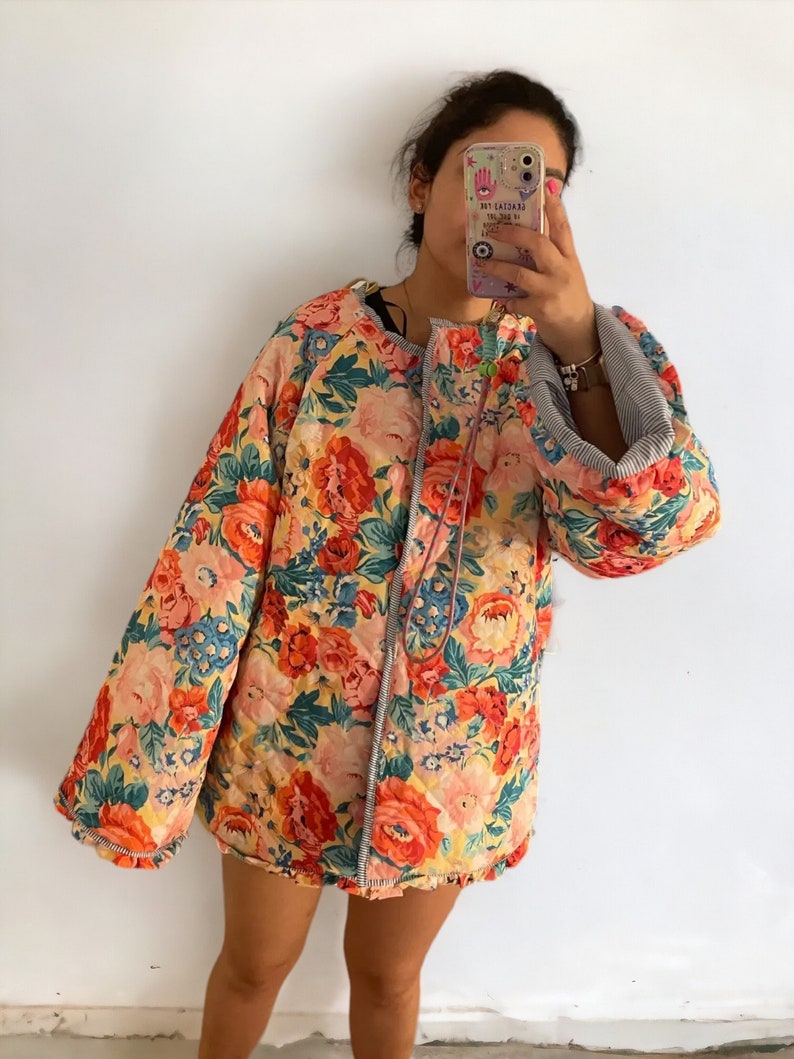 Manteaux matelassés à la main en patchwork de fleurs, nouveau style, vintage, bohème, veste matelassée à fleurs, printemps 2024, veste an 2000, cadeau fête des mères image 4