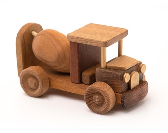手作りの木製セメントトラックおもちゃ：パーソナライズされた幼児向け