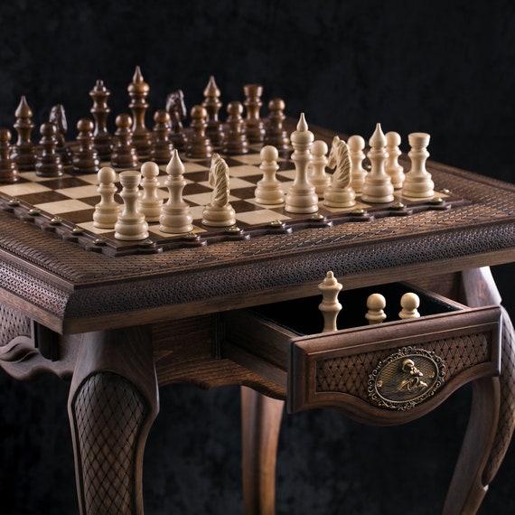 Family Traditions Chess – Continuum Games
