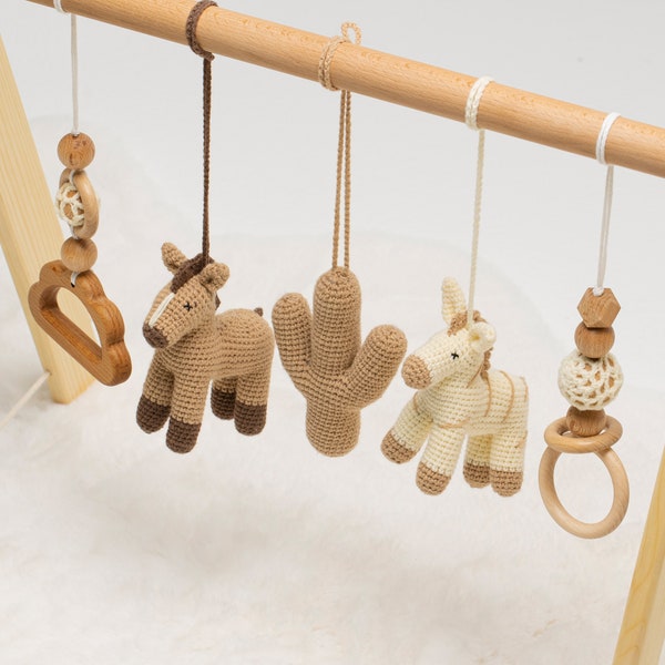 Paard Baby Play Gym, Handgemaakte Houten Baby Gym / Gepersonaliseerde Gehaakte Letters