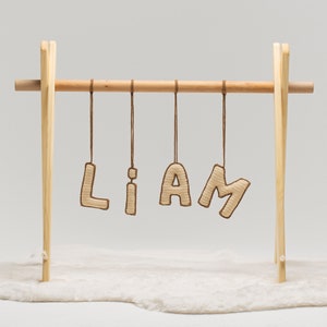 Letras adicionais de crochê para academia de bebês, brinquedos com letras penduradas