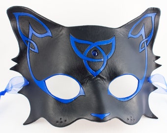 Celtic Cat handmade leather mask with cabochon, kitty cat masquerade costume for Halloween, Mardi Gras or fantasy LARP