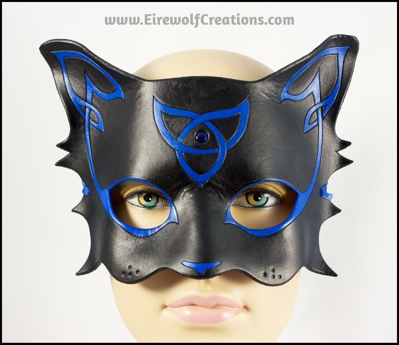 Celtic Cat handmade leather mask with cabochon, kitty cat masquerade costume for Halloween, Mardi Gras or fantasy LARP image 2