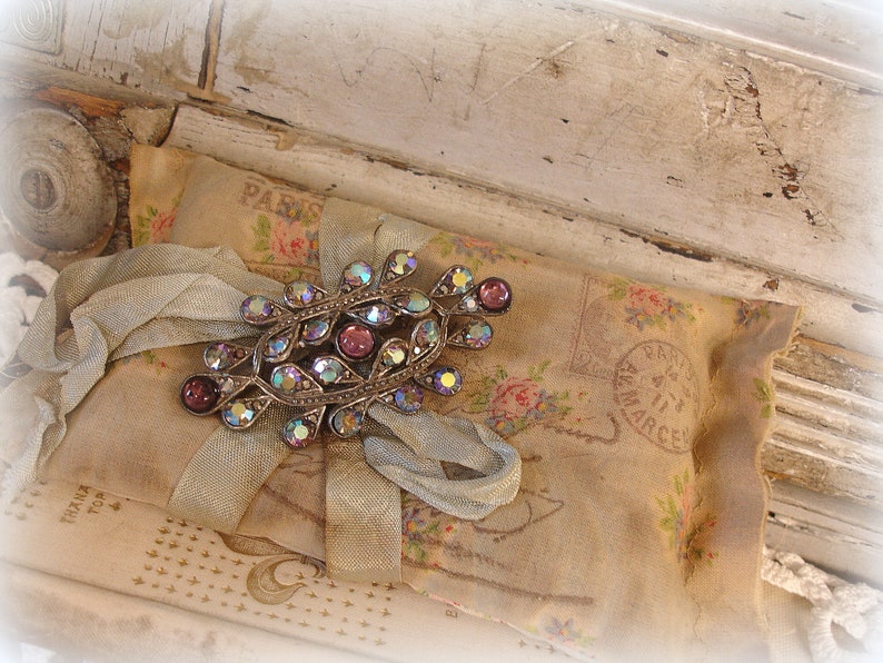 faux marcasites amethyst rare vintage doctor dress pot metal and rhinestone brooch circa 1930s fresh set rhinestones starlight