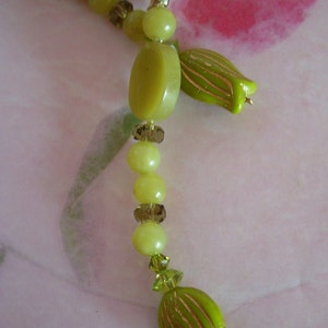 Moonlit Moss Lariat image 3