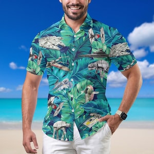 Raumschiff Star Wars Knopf Shirt, Weltraumschlacht Hawaii-Shirt, Raumschiff Film Shirt, Disney Familienurlaub Shirt, Sommergeschenk für ihn