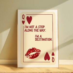 Impresión artística de moda de la reina de corazones, póster de amor propio, arte de pared de moda rosa, póster de naipes, estética de apartamento, arte de pared preppy, arte de amor