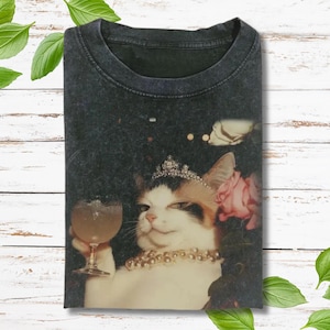 Comfort Color Pepper Retro Elengant Cat Funny Vintage Graphic Tee Cat T-Shirt, Animal Shirt, Unisex Meme Cringe Funny Dumb Shirt