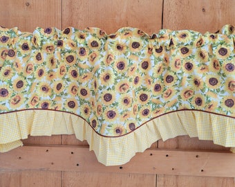 Ruffled valance Sunflower print FREE SHIPPING