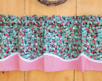 Country strawberry print valance FREE SHIPPING!