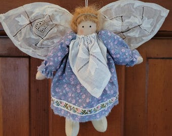 Adorno de muñeca de ángel hecho con lino vintage