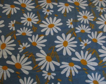 Daisies on Blue - Super Snuggle Cotton Flannel Fabric - BTY - Country Floral Flowers