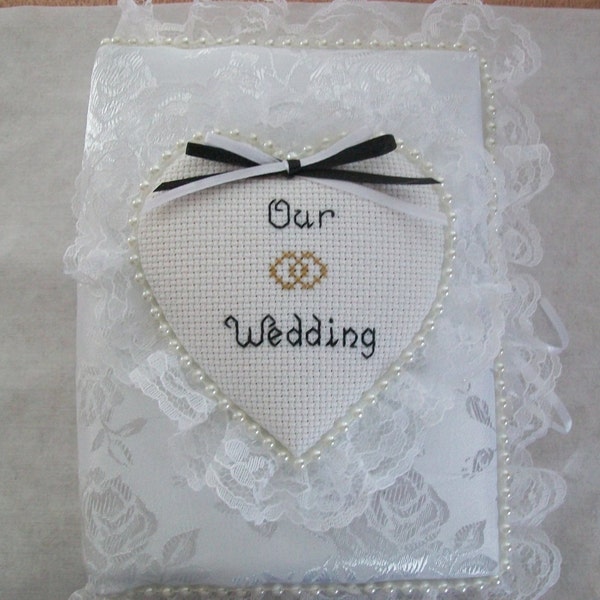 WEDDING / ANNIVERSARY Personalized White Brocade Pocket Photo Album / Brag Book