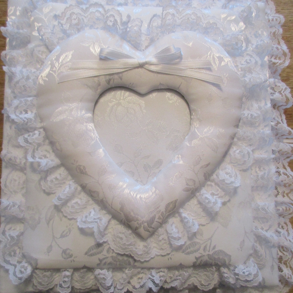 Wedding Heart Photo Album - White, Scrapbook 8 1/2 x 11