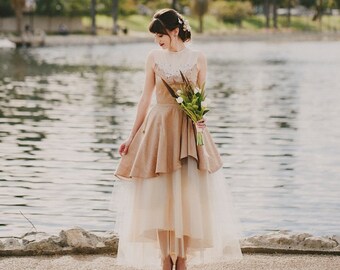 Bulle wedding dress, size 4/6 in dusty pink SAMPLE SALE