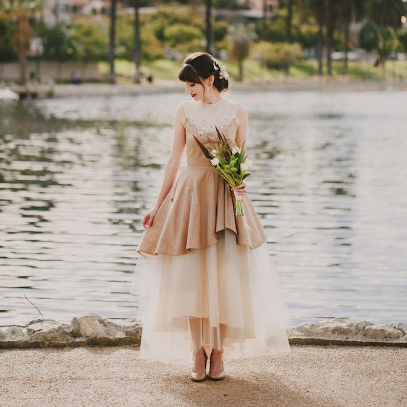 Bulle wedding dress, size 4/6 in dusty pink SAMPLE SALE image 1