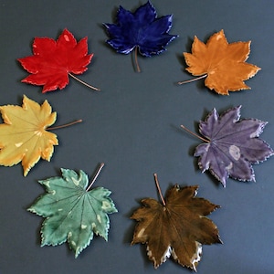 Ceramic Vine Maple-Hanging Leaf