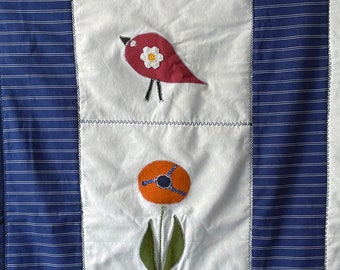 Couette bébé oiseaux ; Couette pour bébé en patchwork faite main